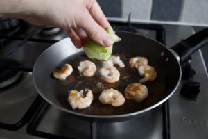 Mexican salad with prawns