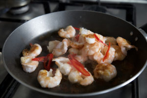 Mexican salad with prawns