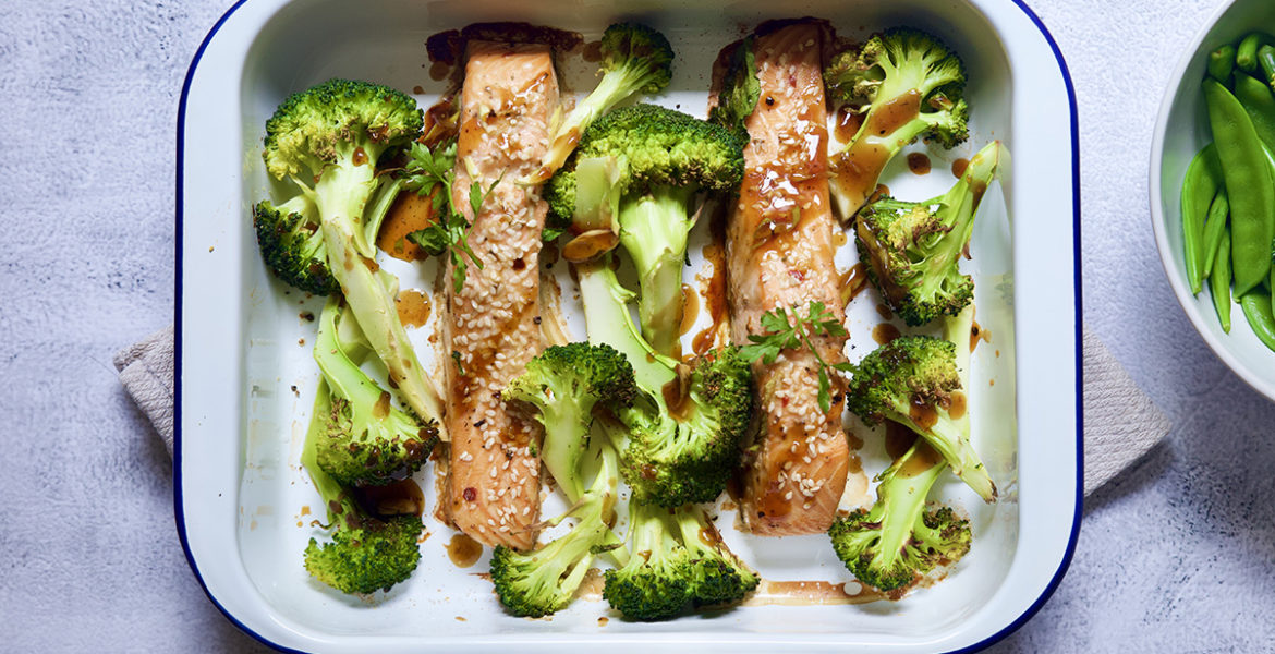 Baked salmon with teriyaki sauce