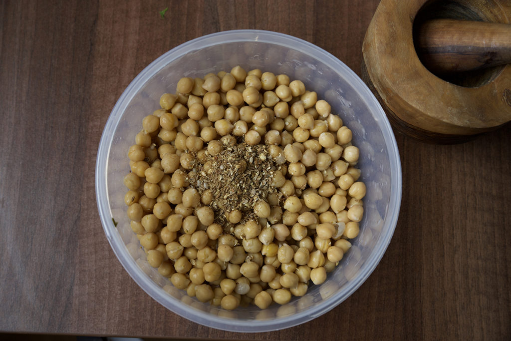 chickpea salad with feta and herbs