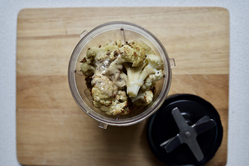 cauliflower hummus