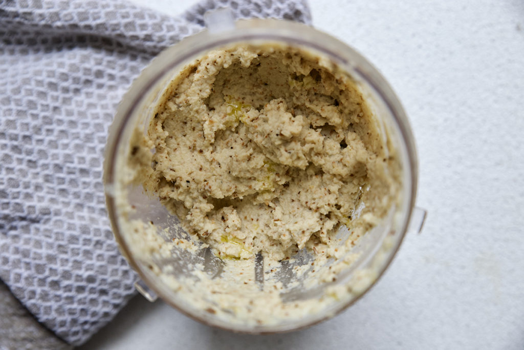 cauliflower hummus