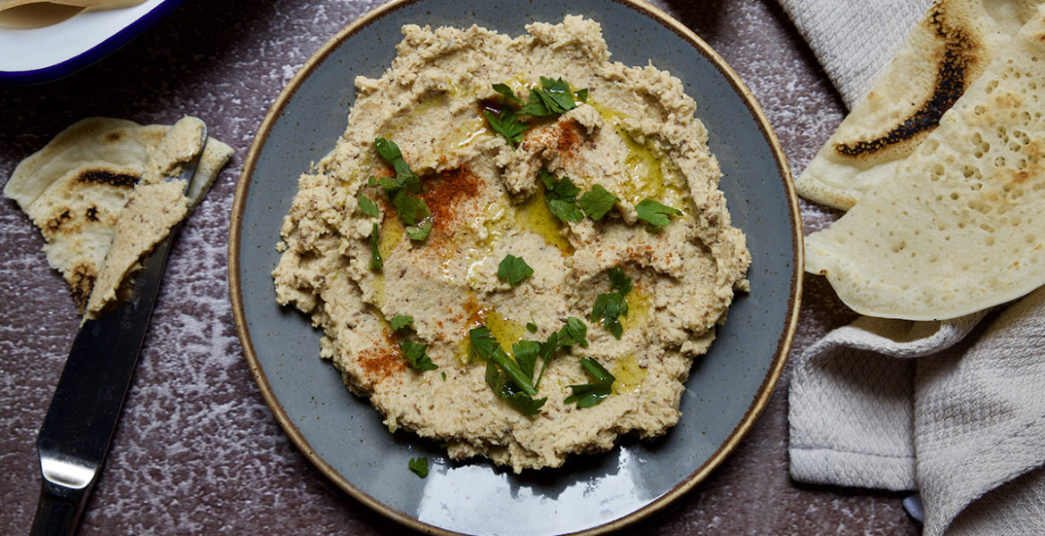 cauliflower hummus