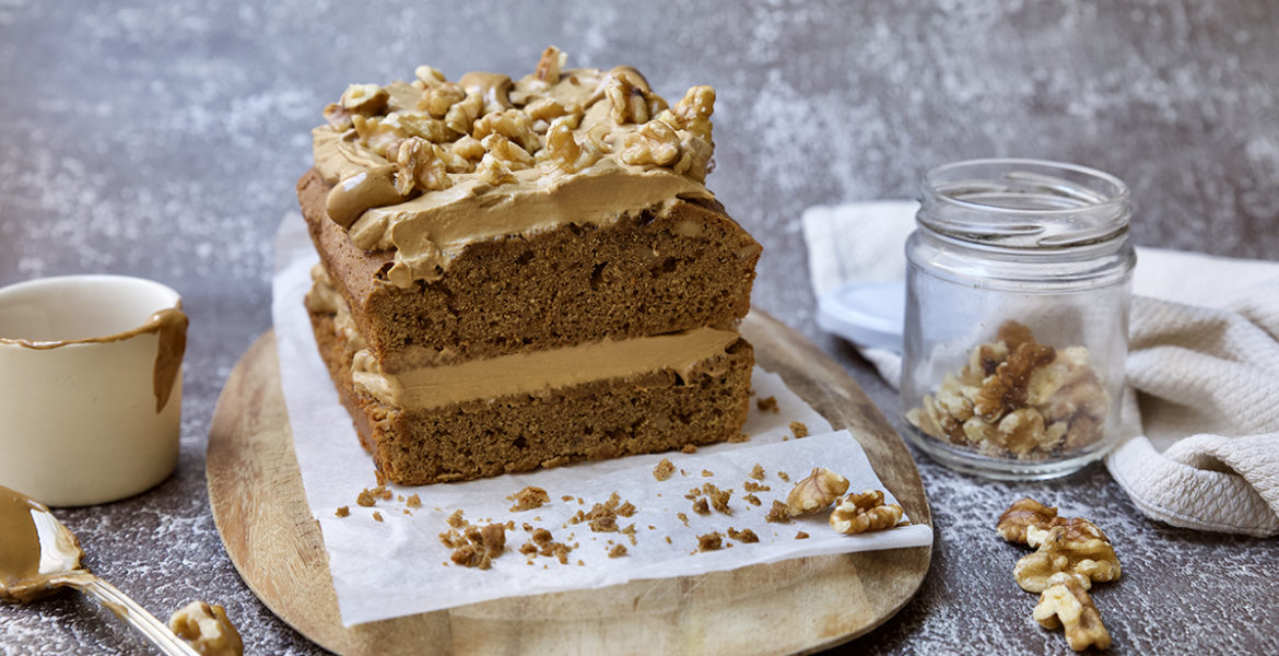 coffee and walnut cake