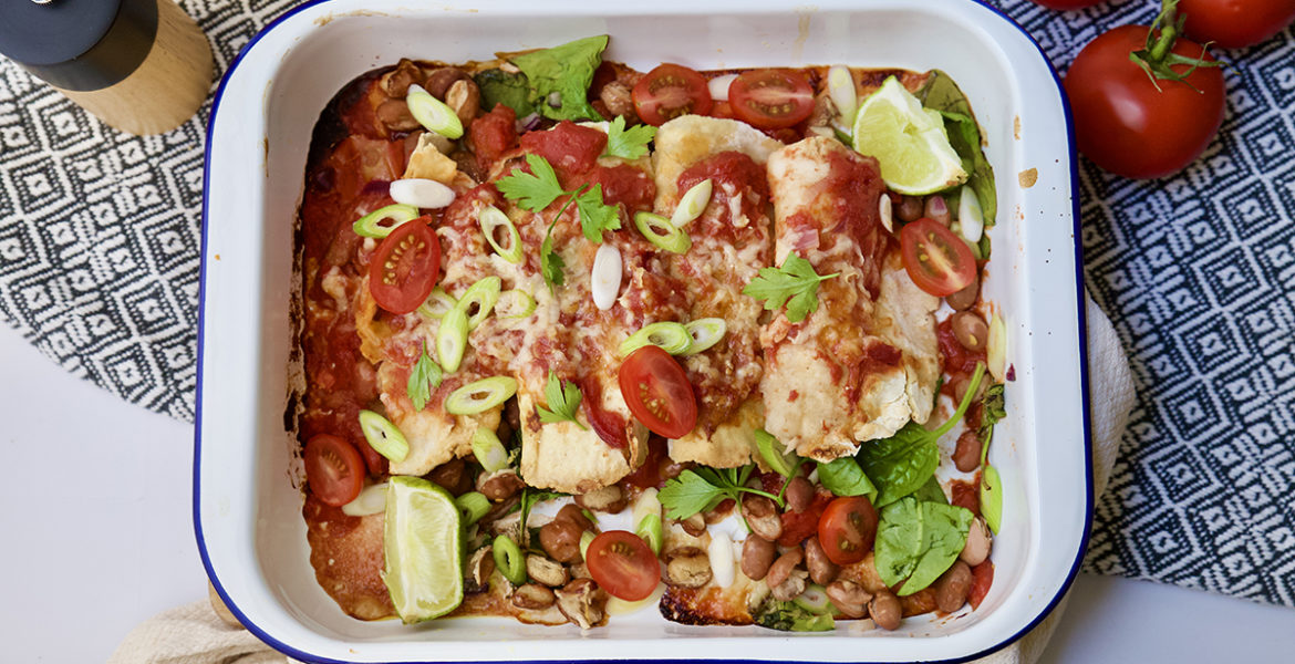 Enchiladas with tomato and spinach