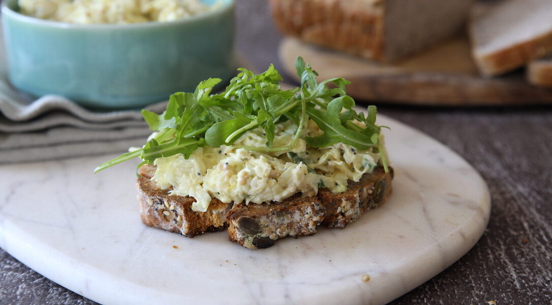 remoulade on toast